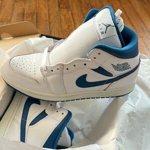 Men’s size 10 Jordans